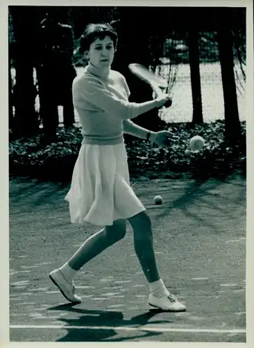 Foto Tennis Städtekampf Erfurt, Karl Marx Stadt Chemnitz Berlin, Erika Feiler, Buschallee, 1955