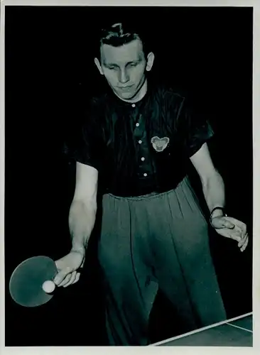 Foto Tischtennis, Internationale Junioren CSR DDR 1954, Günther Matthias, Dt. Sporthalle