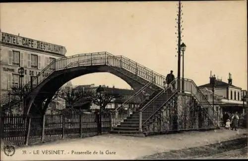 Ak Le Vesinet Yvelines, Passerelle de la Gare