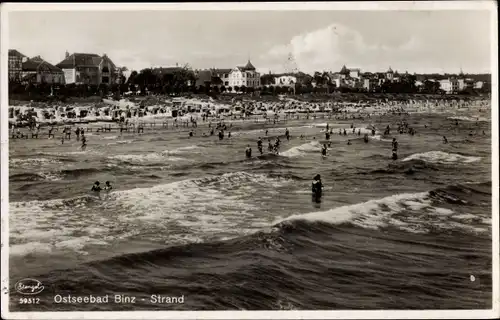 Ak Seebad Binz auf Rügen, Strand vom Meer gesehen