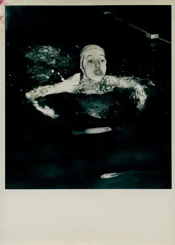 Foto Winter Kehraus Schwimmen 1951, Stadtbad Lichtenberg, Evelyn Hubert, 100m Brustschwimmen