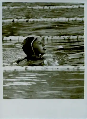 Foto Schwimmen, 1. Zentrales Schwimmfest SV Post 1952, Deutsches Schwimmstadion, Mädchen