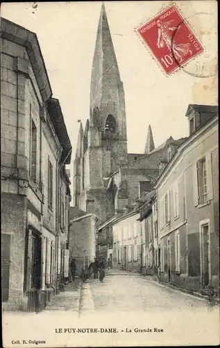 Ak Le Puy Notre Dame Maine et Loire, La Grande Rue