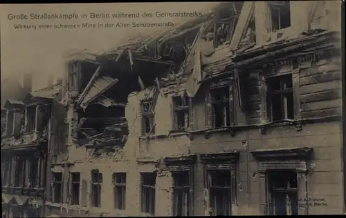 Foto Ak Berlin, Generalstreik 1919, Straßenkämpfe, Alte Schützenstraße, Zerstörtes Haus