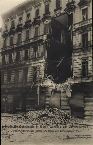 Ak Berlin Friedrichshain, Generalstreik 1919, Straßenkämpfe, Zerstörtes Haus, Strausberger Platz