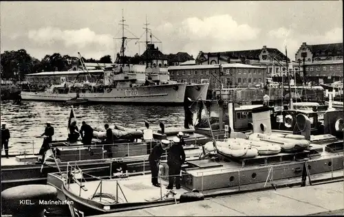 Ak Hansestadt Kiel, Marinehafen, Kriegsschiff F 210