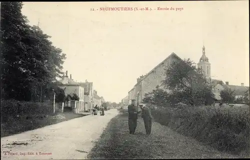 Ak Neufmoutiers Seine et Marne, Entree du pays