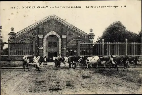 Ak Noisiel Seine-et-Marne, La Ferme modele, Le retour des champs