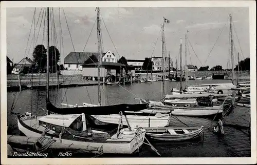 Ak Brunsbüttelkoog Brunsbüttel in Dithmarschen, Hafen, Segelboote