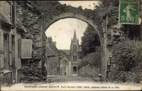 Ak Montfort l'Amaury Yvelines, Porte Dardoul, ancienne entree de la Ville