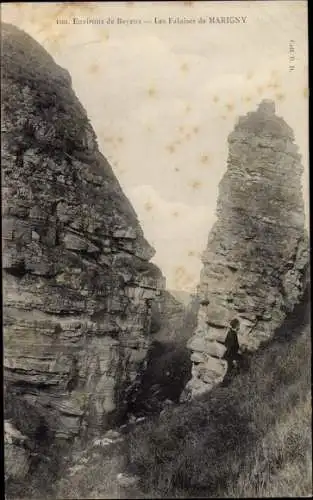 Ak Marigny Bayeux Calvados, Les Falaises