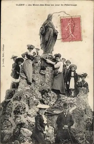 Ak Cléry Loiret, Au Mont des Elus un jour de Pelerinage