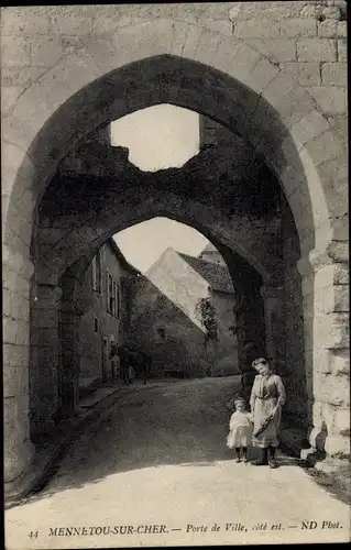 Ak Mennetou sur Cher Loir et Cher, Porte de Ville