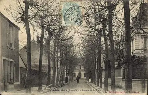 Ak Dourdan Essonne, Avenue de la Gare