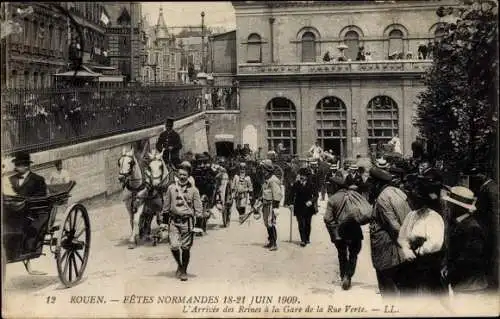 Ak Rouen Seine Maritime, Fetes Normandes Juin 1909, L'Arrivee des Reines a la Gare de la Rue Verte
