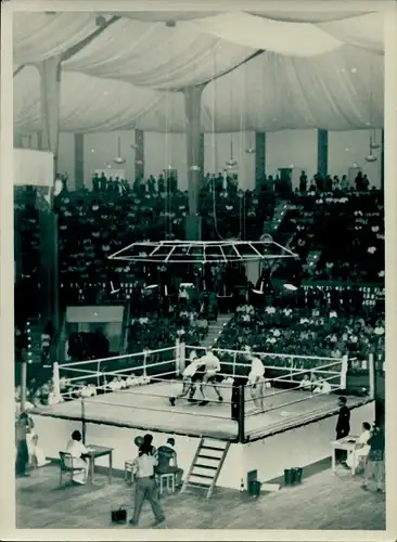 Foto Boxen, XI. Akademische Boxmeisterschaften, 1. Vorrunde, Neue Sporthalle Stalinallee 1951