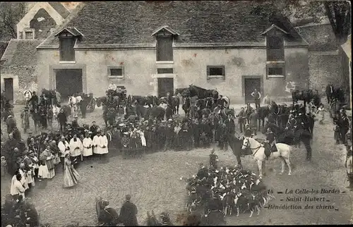 Ak La Celle les Bordes Yvelines, Chasse de la Saint Hubert, Benediction des chiens