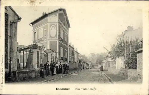 Ak Essonnes Essonne, Rue Victor Hugo