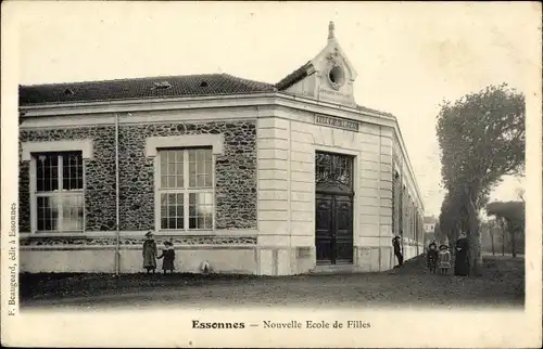 Ak Essonnes Essonne, Nouvelle Ecole de Filles