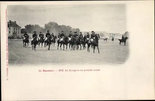 Ak Saumur Maine et Loire, MM. les Ecuyers en grande tenue