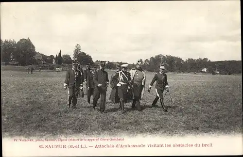 Ak Saumur Maine et Loire, Ataches d'Ambassade visitant les obstacles du Breil