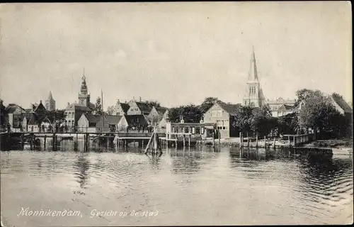 Ak Monnikendam Waterland Nordholland Niederlande, Gezicht op de stad