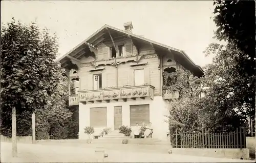 Foto Ak Schweiz, Villa, Außenansicht