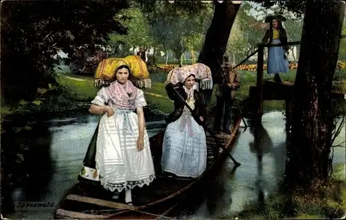 Ak Frauen in Trachten aus dem Spreewald, Spreewaldkahn