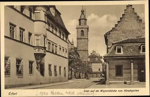 Ak Erfurt in Thüringen, Blick auf die Wigberti Kirche, Straßenpartie