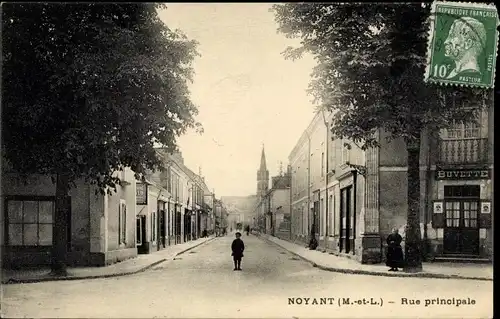 Ak Noyant Maine et Loire, Rue principale