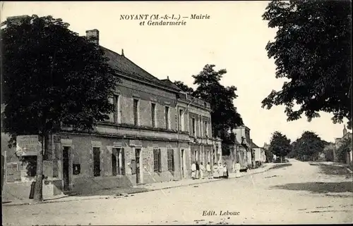 Ak Noyant Maine et Loire, Mairie, Gendarmerie