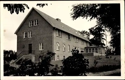 Foto Ak Lauenburg an der Elbe, DJH Jugendherberge, Gesamtansicht