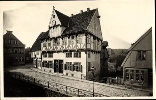 Foto Ak Wilster in Holstein, Altes Rathaus