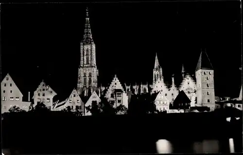 Ak Ulm an der Donau, Altstadt bei Nacht