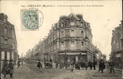 Ak Cholet Maine et Loire, L'Avenue Gambetta, La Rue Nationale