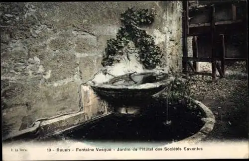 Ak Rouen Seine Maritime, Fontaine Vasque, Jardin de l'Hotel des Societes Savantes