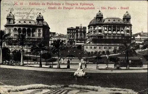 Ak São Paulo Brasilien, Edificio da Prefeitura e Drogaria Ypiranga tirado do Parque Anhangabahu