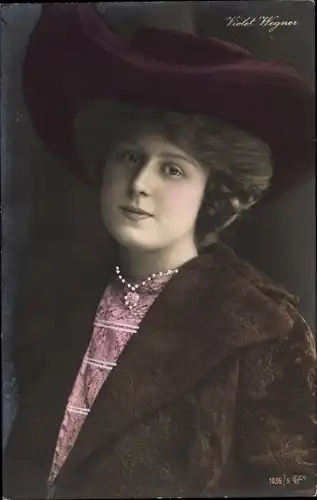 Ak Sängerin Violet Wegner, Portrait, Hut