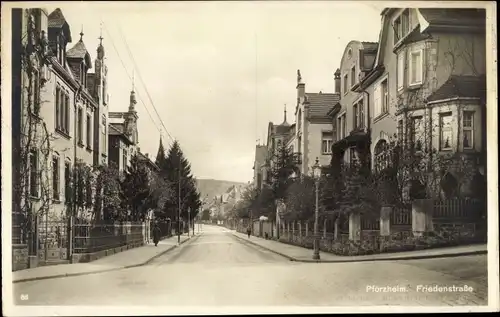 Ak Pforzheim im Schwarzwald, Blick in die Friedenstraße