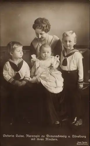 Ak Herzogin Viktoria Luise zu Braunschweig Lüneburg, Prinz Ernst August, Georg Wilhelm, Friederike