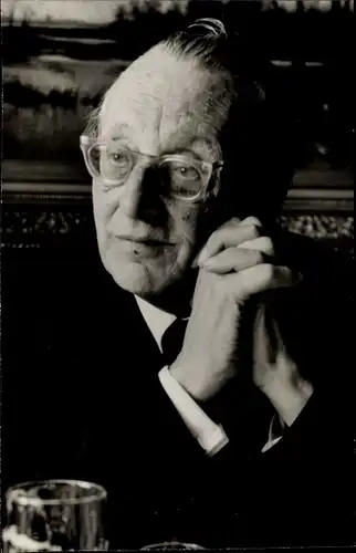 Ak Komponist Carl Orff, Portrait im Anzug