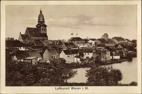 Ak Waren an der Müritz, Teilansicht mit Kirche