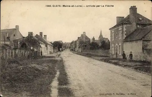 Ak Clefs Maine et Loire, Arrivee par La Fleche