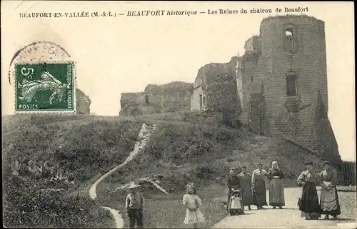 Ak Beaufort en Vallee Beaufort en Anjou Maine et Loire, Les Ruines du chateau de Beaufort
