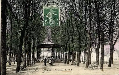 Ak Baugé Maine et Loire, Promenade du Mail