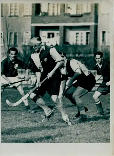 Foto Berlin Lichtenberg, Hockey, 18.11.1951, 1. Mai Stadion, Lichtenberg gegen BSC