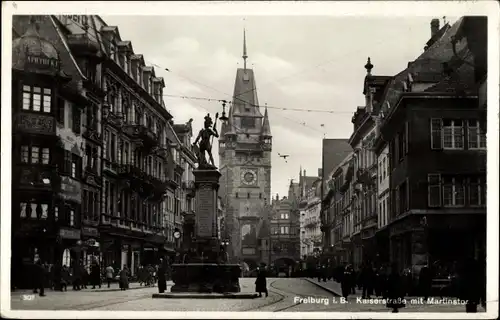 Ak Freiburg im Breisgau, Kaiserstraße mit Martinstor