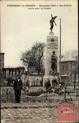 Ak Fresnoy Le Grand Aisne, Monument dedie a nos Enfants morts pour la France