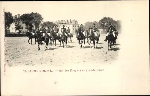 Ak Saumur Maine et Loire, MM. les Ecuyers en grande tenue