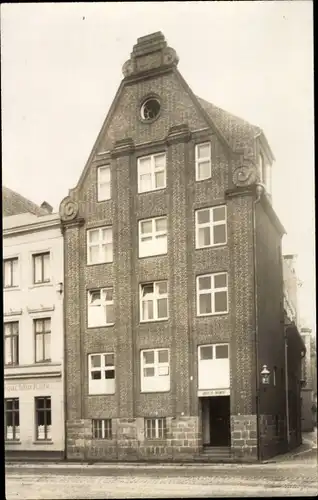 Foto Ak Hansestadt Lübeck, Kontor Wilhelm Brunow an der Untertrave Ecke Clemensstraße, ca. 1929